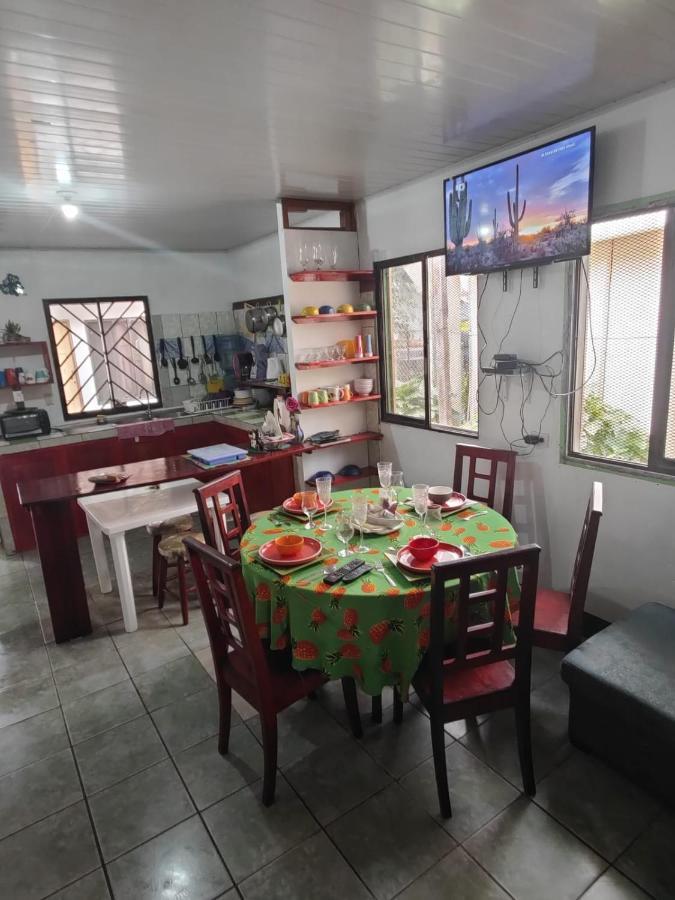 Appartamento Tortuguero Casa De Playa Green House Esterno foto