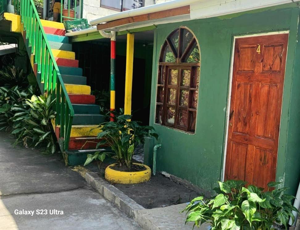 Appartamento Tortuguero Casa De Playa Green House Esterno foto