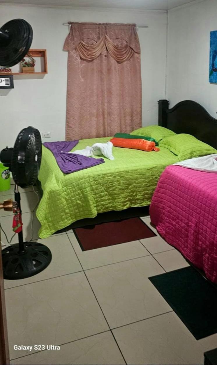 Appartamento Tortuguero Casa De Playa Green House Esterno foto